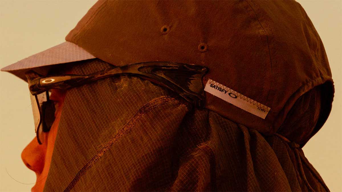 SATISFY®×Oakley®】革新的なアイウェアと高性能アパレルで､冒険