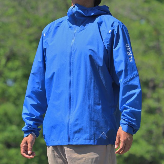 _
Rab
超軽量･コンパクトで人気のレインウェア ｢Phantom｣ がフルレングスジッパーに進化
https://trailrunner.jp/54471 
@rab.jp 
#runner #trailrunning #trailrunner #running #トレイルランナー #トレイルランニング #トレイルラン #トレラン #ランニング #トレイルランナーjp